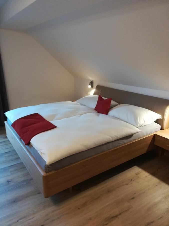 Haus Garz Lägenhet Weissensee Exteriör bild